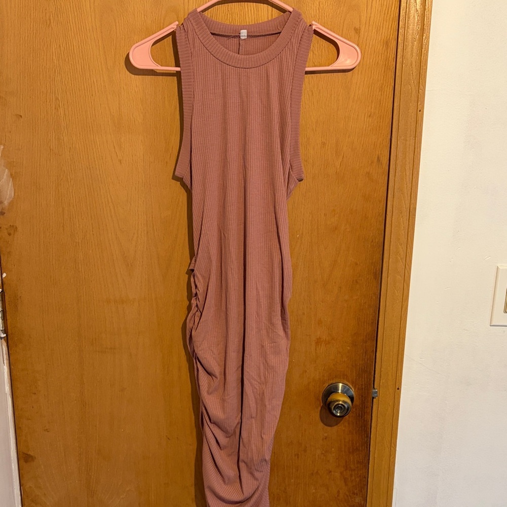 Sleeveless Ribbed Dress in Mauve